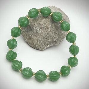 GREEN HETIAN JADE BRACELET